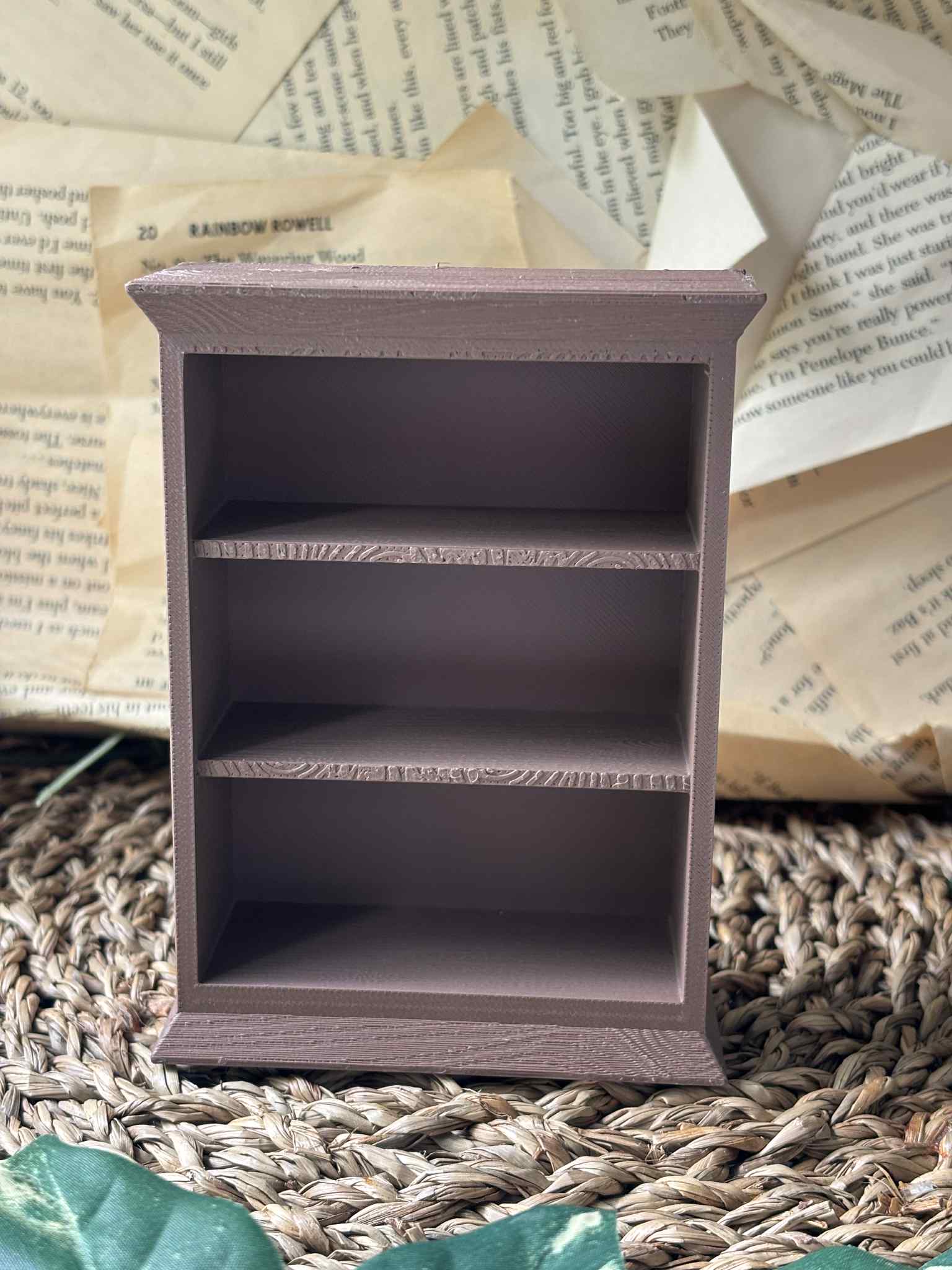 Mini Bookshelf | 3D Printed | Fits Mini Books & Bookish Deco: Dark brown